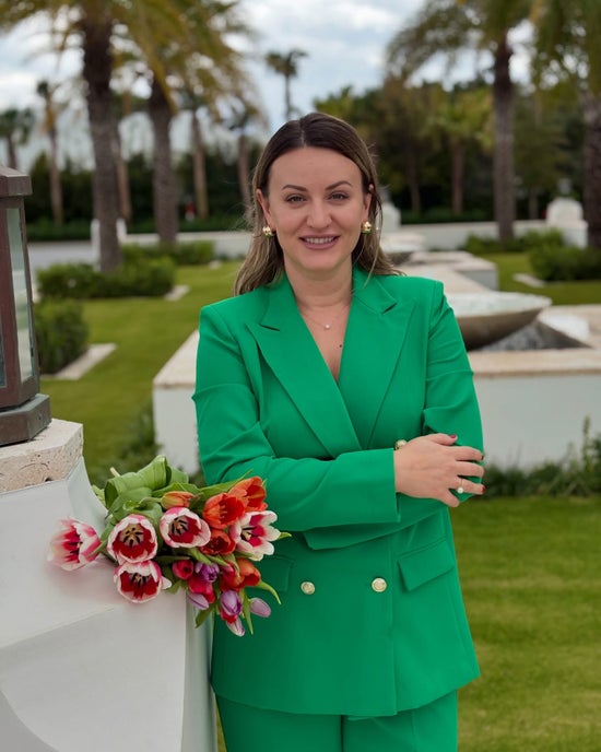 Destin Blooms - Our Story - Handcrafted floral arrangements in Destin FL